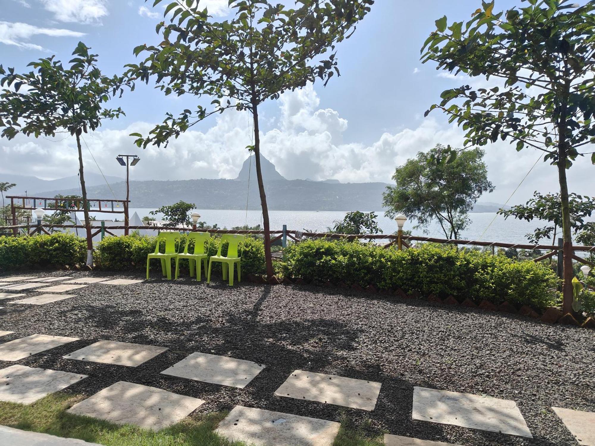 Shelby Pawana Lake Cottages & Camping Tents Lonavala Eksteriør billede