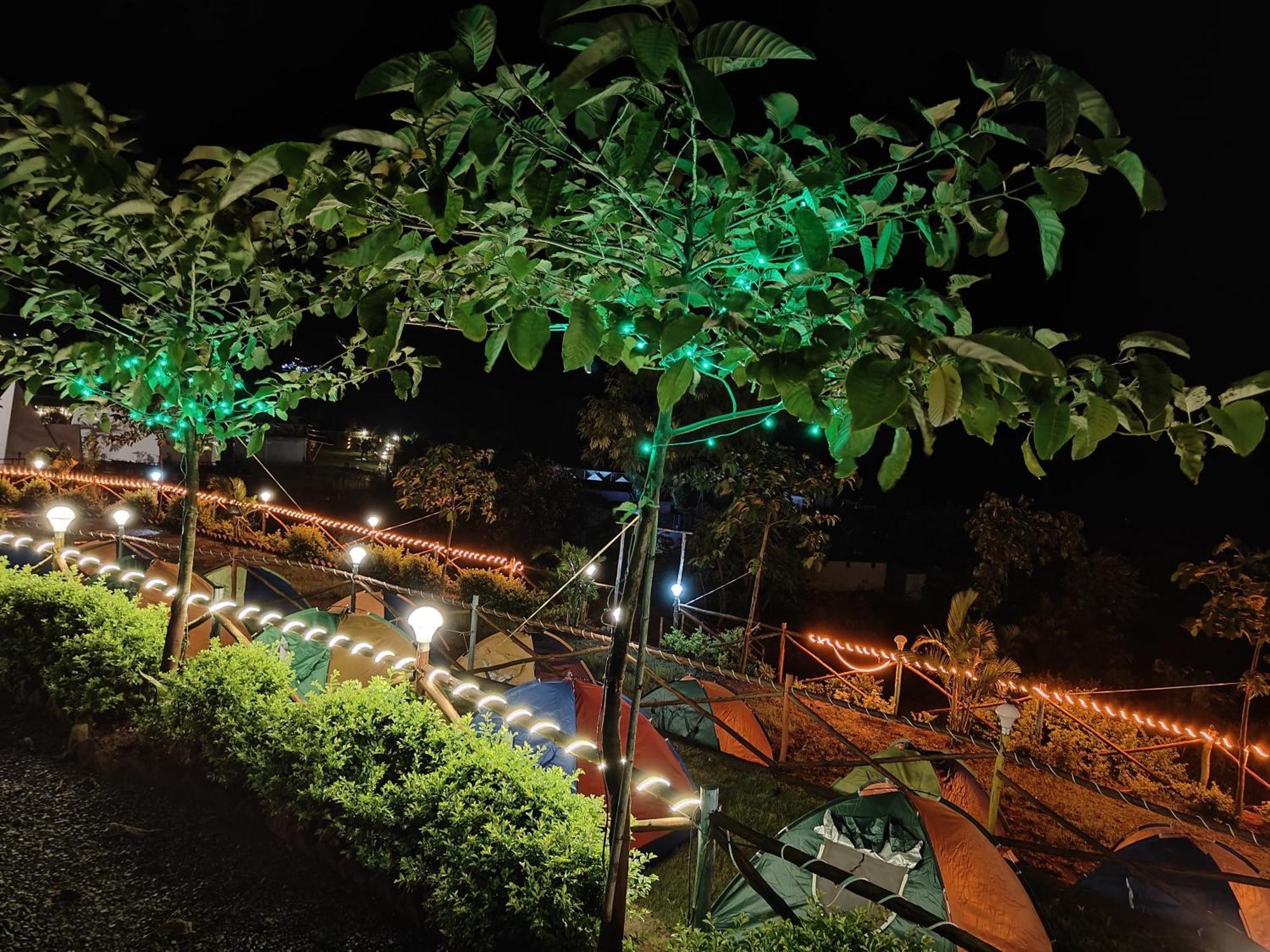 Shelby Pawana Lake Cottages & Camping Tents Lonavala Eksteriør billede